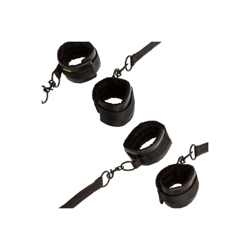 Calexotics - Boundless Red Restraint Set Restriccion Cama | Vybes.it