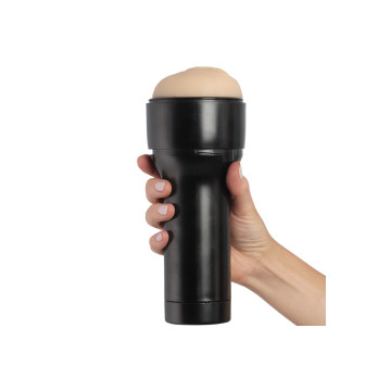 Kiiroo - Fühlen Sie Den Generischen Blassen Stroker | Vybes.it