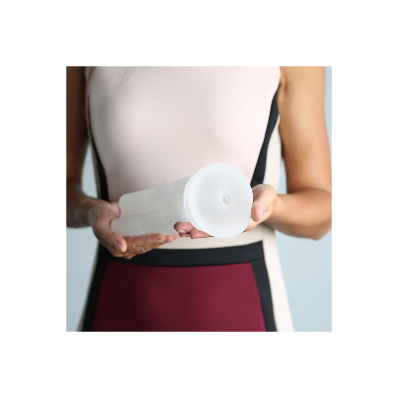 Kiiroo - Titan Funda Masturbador Power + Rendimiento | Vybes.it