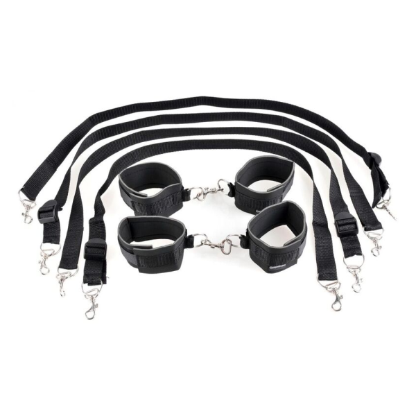 SET DI POLSINO E ANELLO DI FANTASIA FETISH