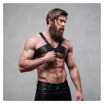 FETISH SUBMISSIVE ATTITUDE - HARNAIS DE POITRINE EN ÉCO-CUIR POUR HOMMES BRIGADE