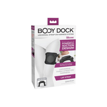 PIPEDREAMS - BODY DOCK LAP STRAP HARNESS - Accessories Harnesses