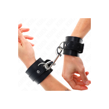 KINK - TENUTA DA POLSO-FILA DI RIVETTI SINGOLA E FIBBIA GRANDE NERA R…
