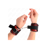 KINK - SCANDAL WRIST RESTRAINTS RED-BLACK - KINK WRIST RESTRAINT - Fi…